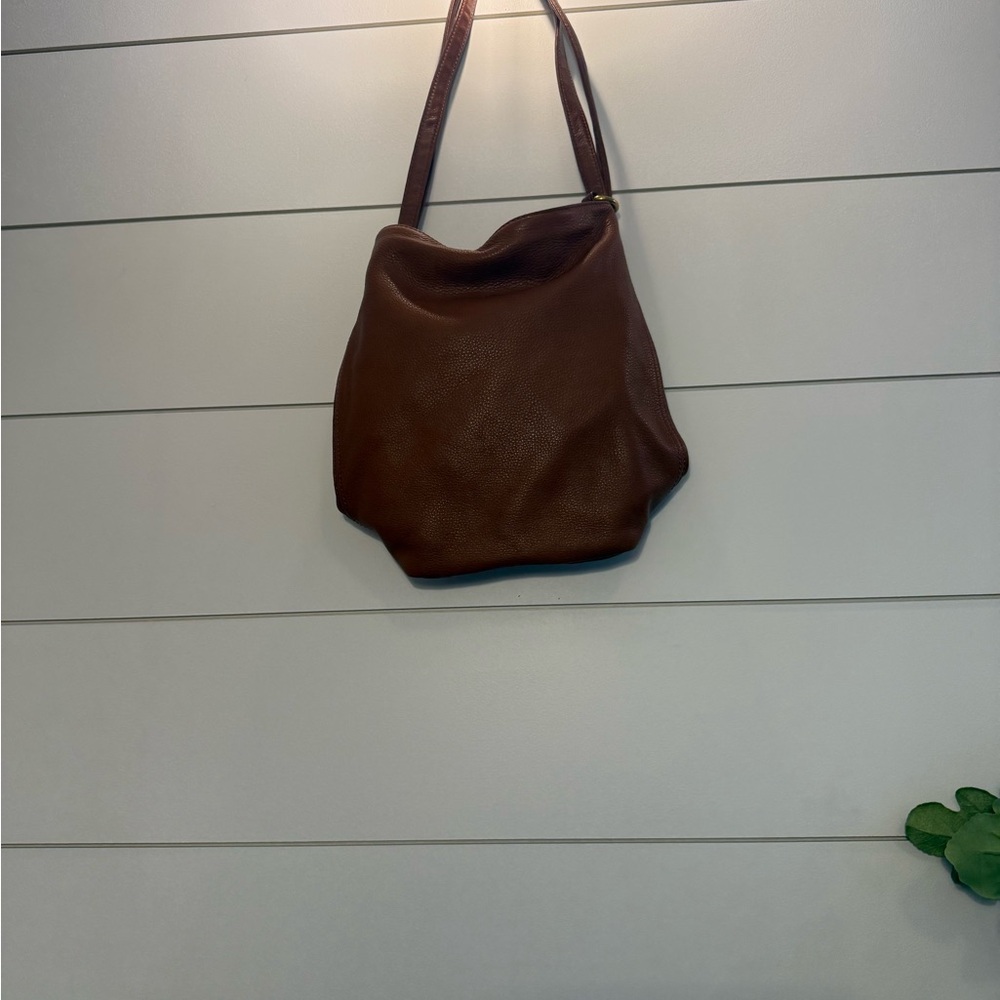 Chic Brown Leather Crossbody Bag - Picture 4 of 4